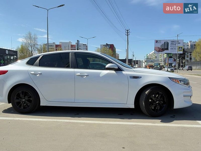 Седан Kia Optima 2016 в Києві