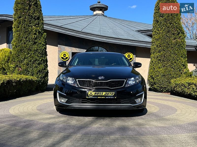 Седан Kia Optima 2013 в Львові