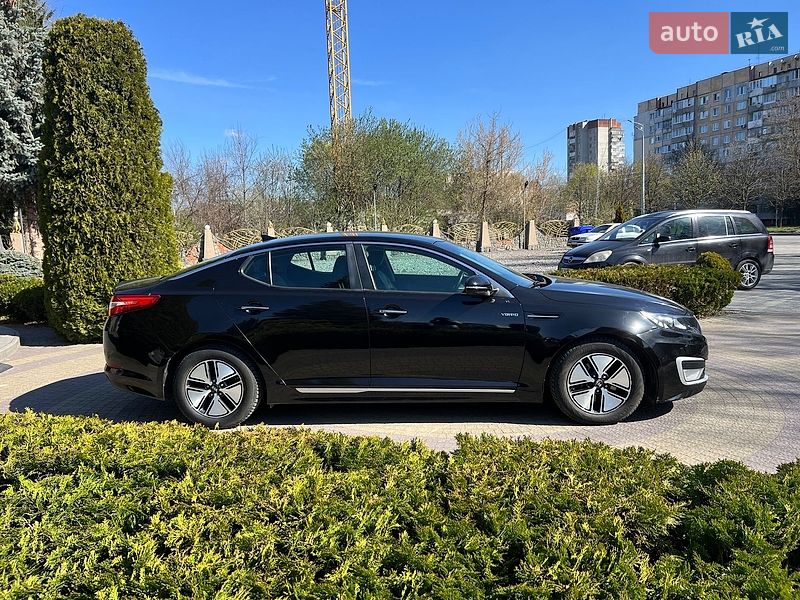 Седан Kia Optima 2013 в Львові