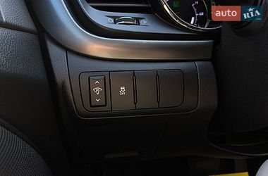 Седан Kia Optima 2013 в Львові