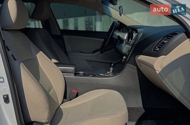 Седан Kia Optima 2015 в Києві
