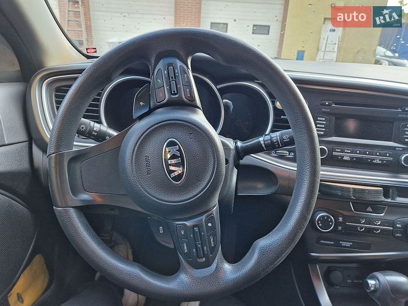 Седан Kia Optima 2014 в Львове