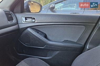 Седан Kia Optima 2014 в Львове