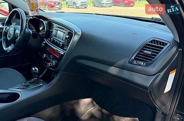 Седан Kia Optima 2014 в Киеве