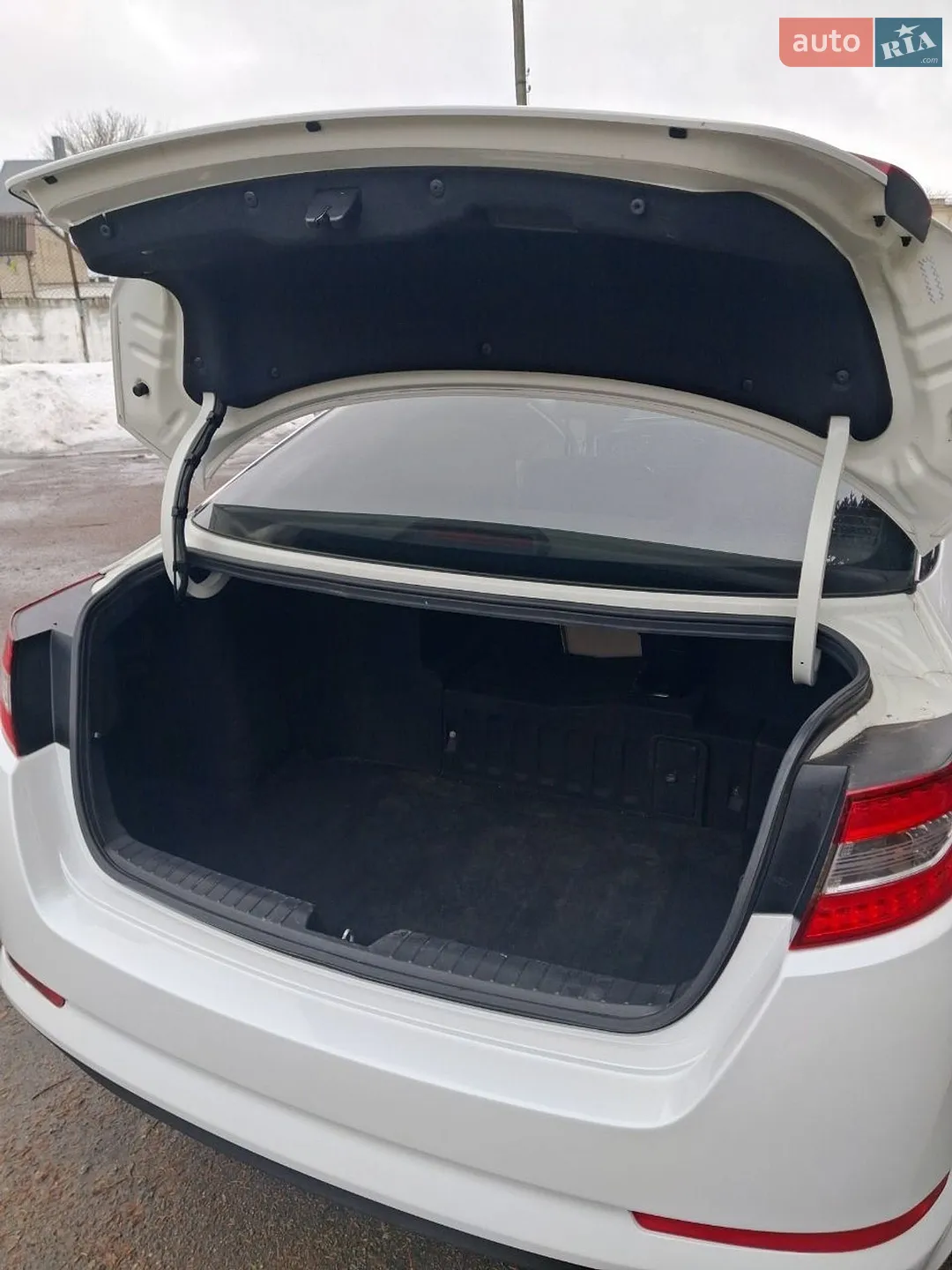 2012 Kia Optima - мініатюра 21