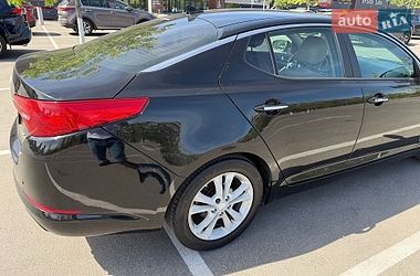 Седан Kia Optima 2013 в Киеве
