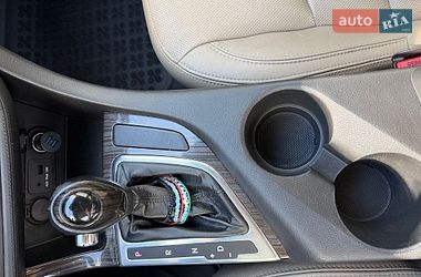 Седан Kia Optima 2013 в Киеве