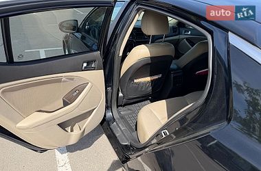 Седан Kia Optima 2013 в Киеве