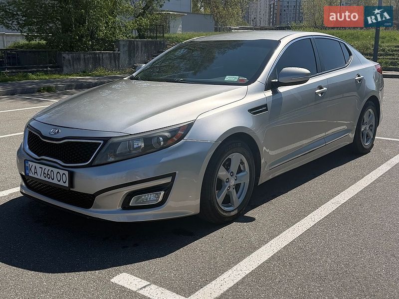 Седан Kia Optima 2013 в Киеве
