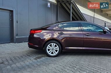 Седан Kia Optima 2011 в Києві