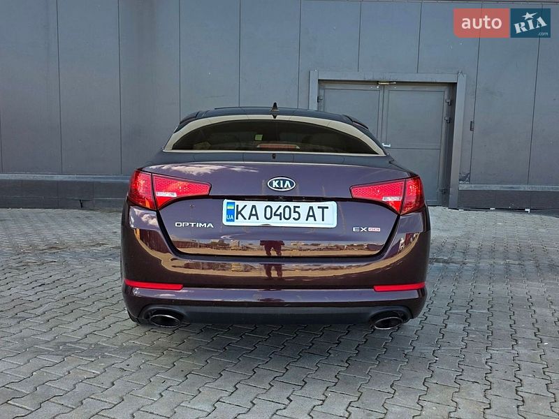 Седан Kia Optima 2011 в Києві