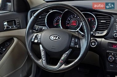 Седан Kia Optima 2011 в Києві