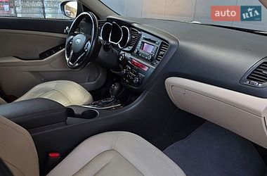 Седан Kia Optima 2011 в Києві