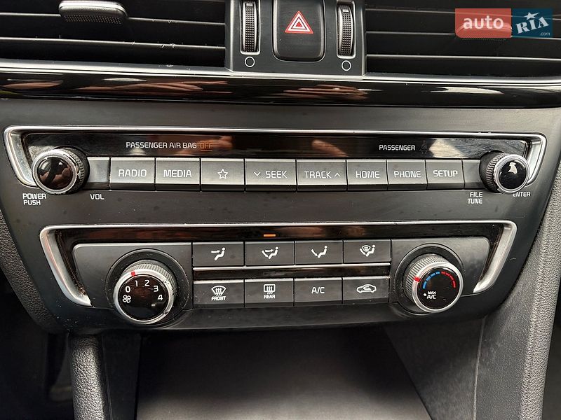 Седан Kia Optima 2018 в Киеве