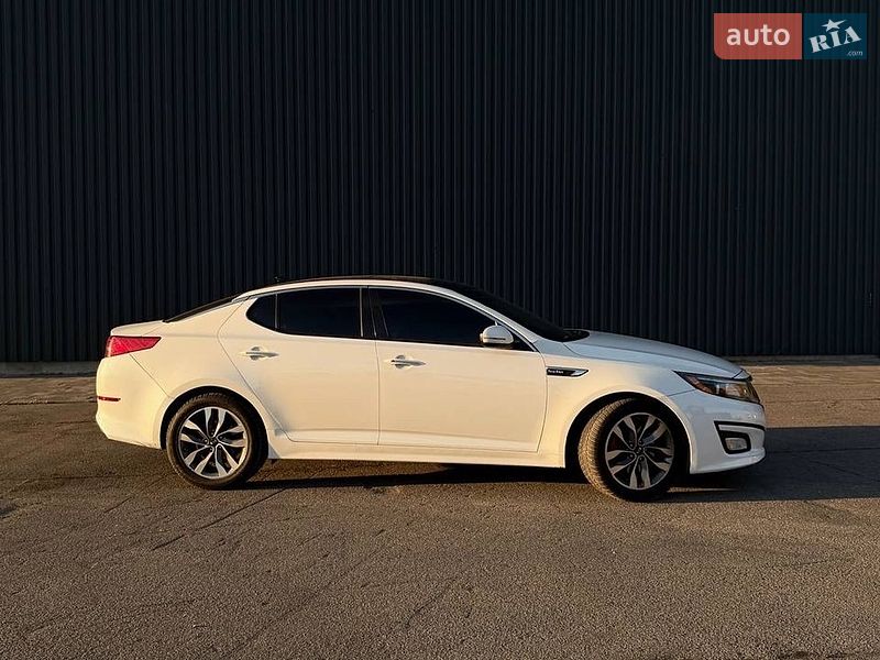 Седан Kia Optima 2013 в Харькове