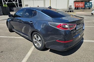 Седан Kia Optima 2014 в Киеве