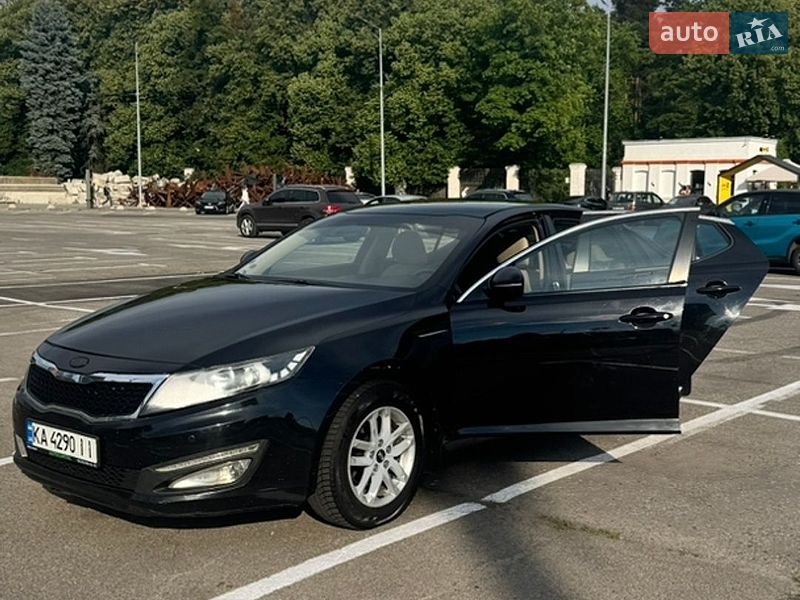 Седан Kia Optima 2011 в Києві