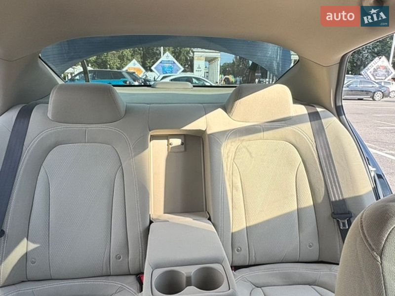 Седан Kia Optima 2011 в Києві