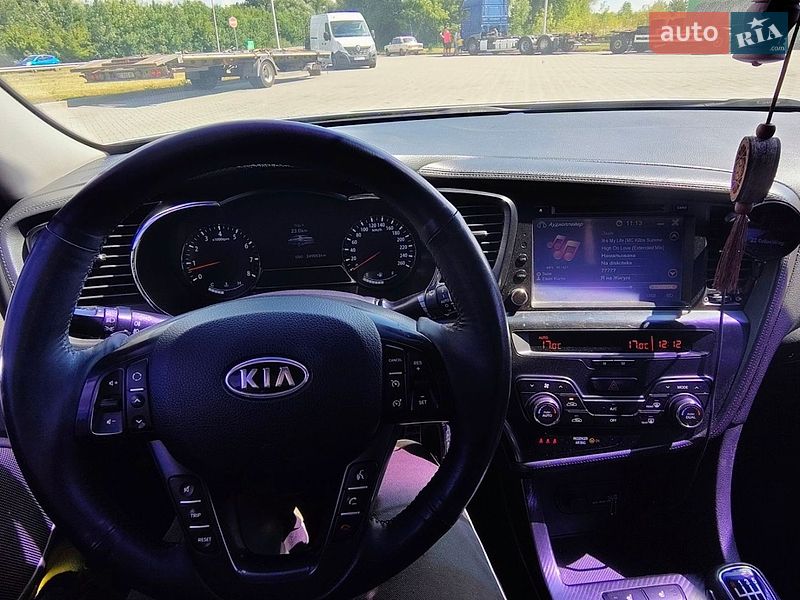 Седан Kia Optima 2012 в Харкові