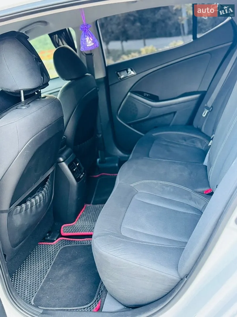 2012 Kia Optima - мініатюра 9