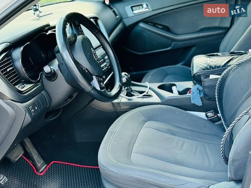 Седан Kia Optima 2012 в Одесі