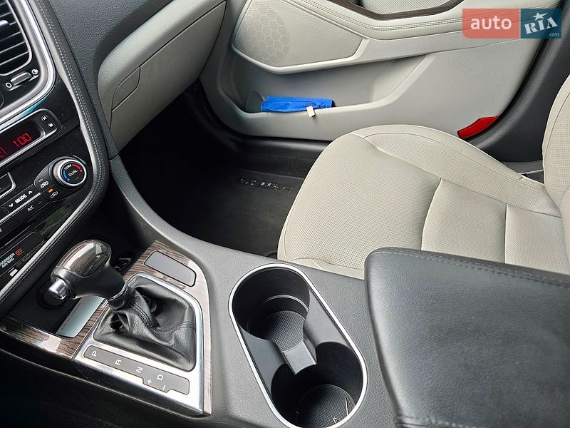 Седан Kia Optima 2014 в Житомире