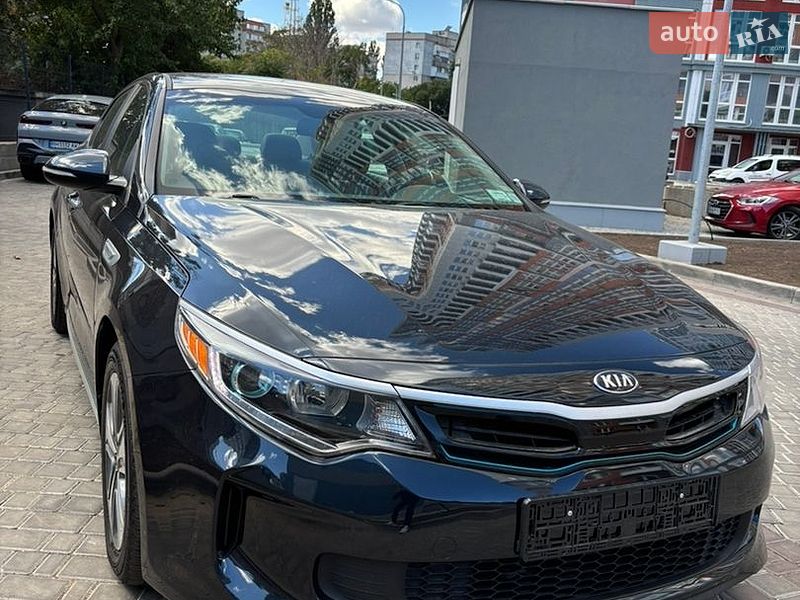 Седан Kia Optima 2017 в Одессе