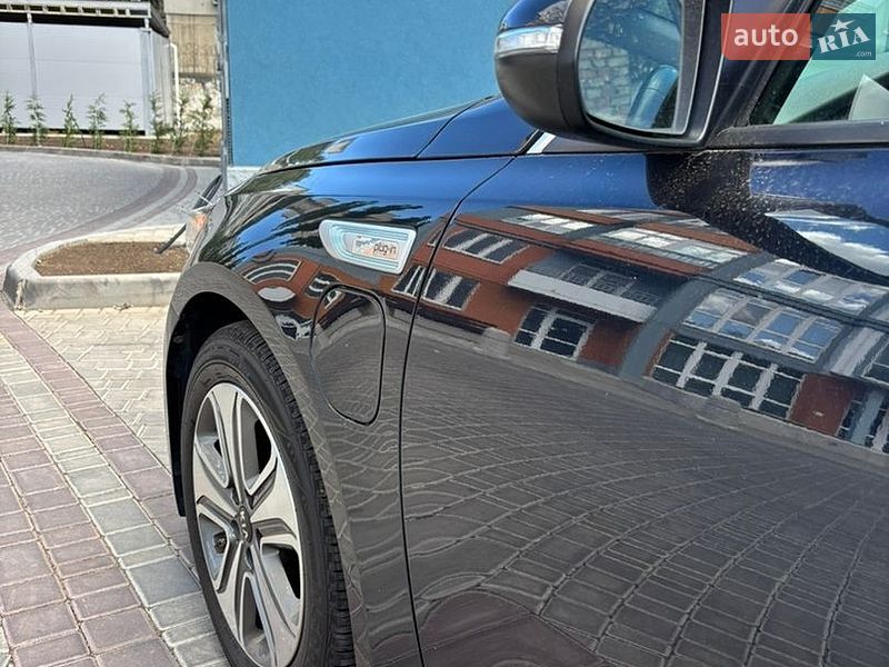 Седан Kia Optima 2017 в Одессе