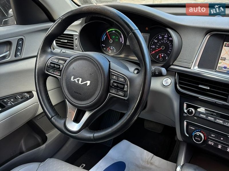 Седан Kia Optima 2017 в Одессе