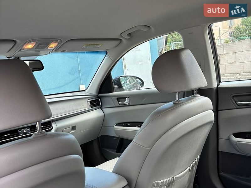 Седан Kia Optima 2017 в Одессе