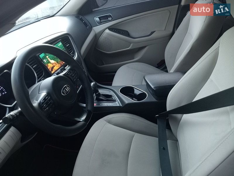 Седан Kia Optima 2014 в Кривом Роге