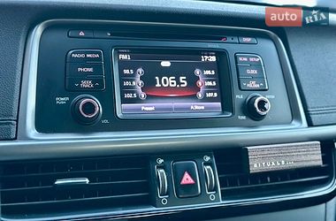 Седан Kia Optima 2016 в Святопетрівське