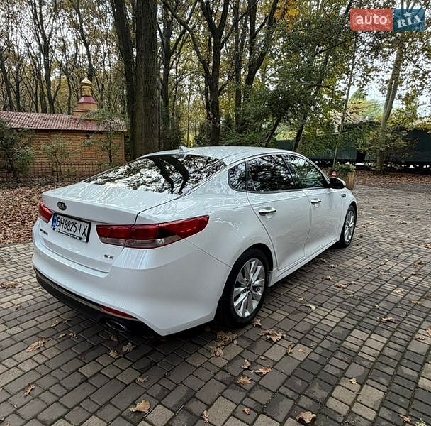 Седан Kia Optima 2016 в Одесі