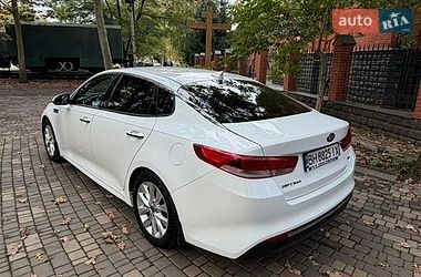 Седан Kia Optima 2016 в Одесі