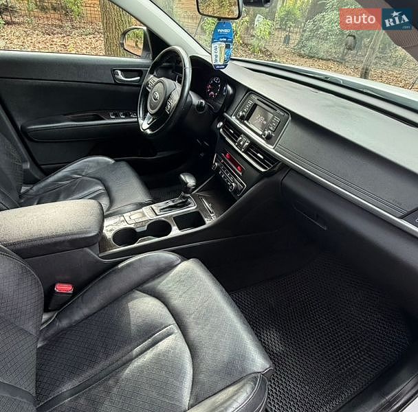 Седан Kia Optima 2016 в Одессе