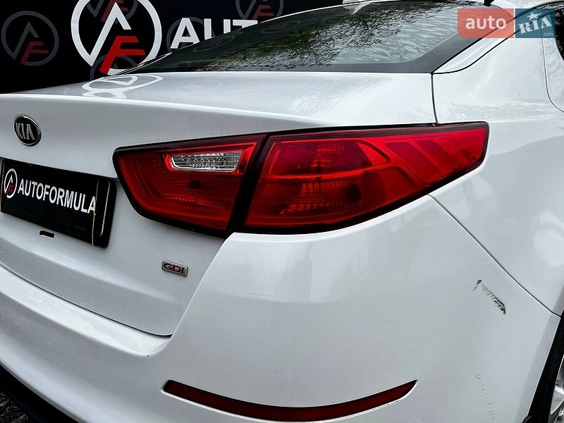 Седан Kia Optima 2015 в Киеве