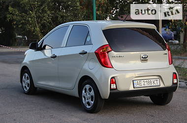 Хетчбек Kia Picanto 2016 в Дніпрі