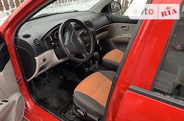 Хетчбек Kia Picanto 2008 в 