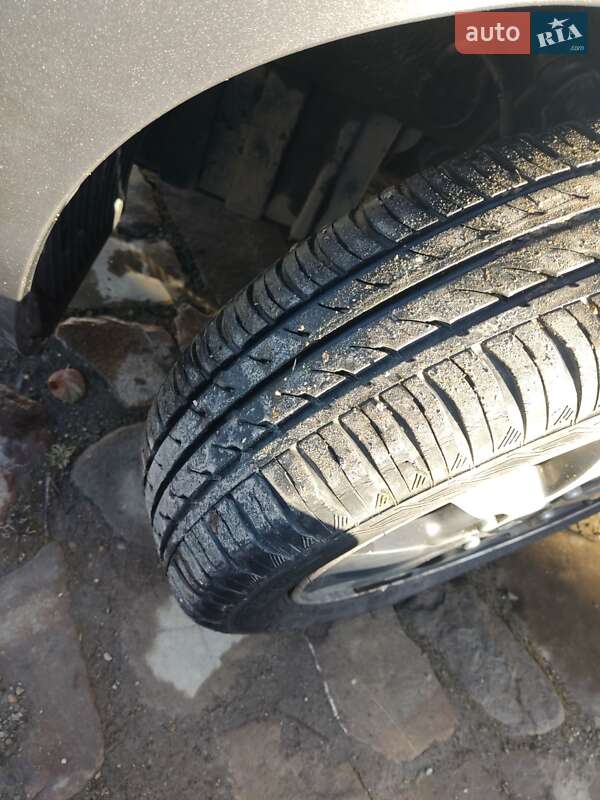 Хэтчбек Kia Picanto 2014 в Черновцах