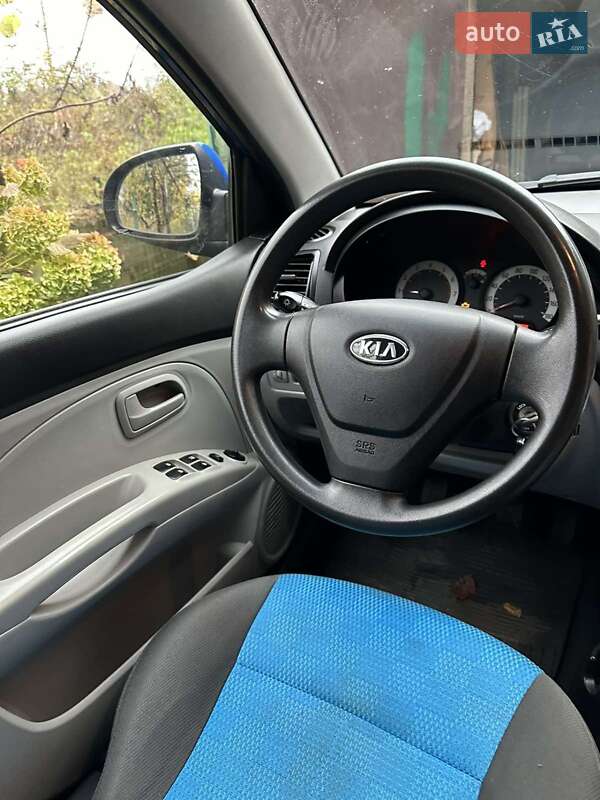 Хэтчбек Kia Picanto 2008 в Мукачево