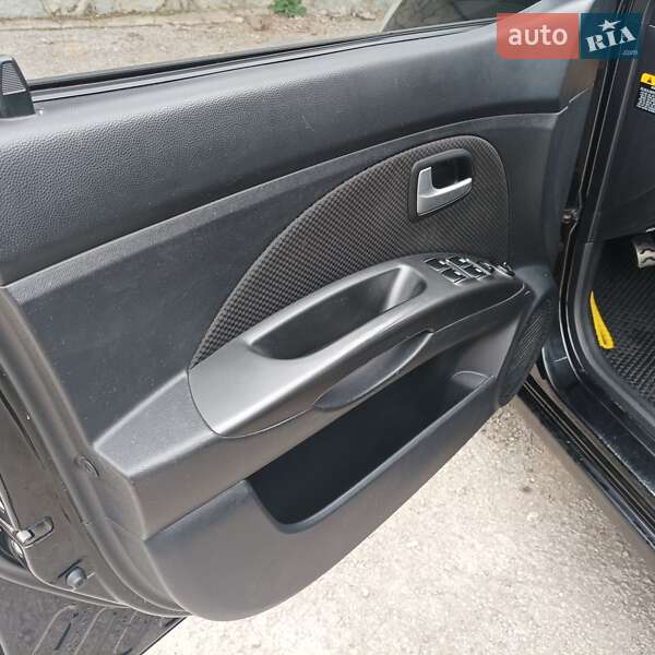 Хэтчбек Kia Picanto 2011 в Каменец-Подольском фото 16 Хэтчбек Kia Picanto 2011 в Каменец-Подольском