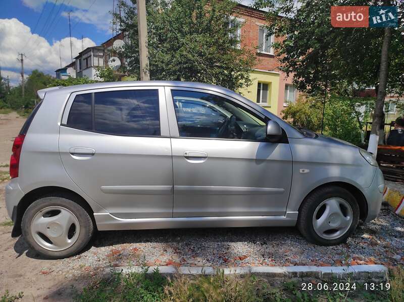 Хэтчбек Kia Picanto 2008 в Краснограде фото 3 Хэтчбек Kia Picanto 2008 в Краснограде