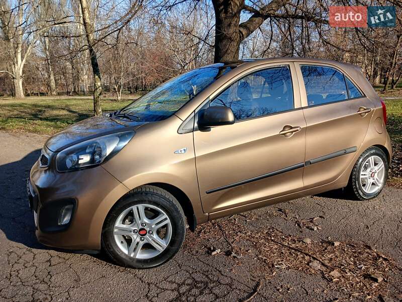 Хэтчбек Kia Picanto 2011 в Запорожье