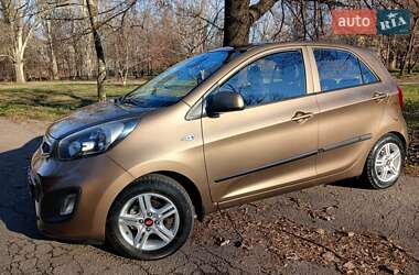 Хэтчбек Kia Picanto 2011 в 