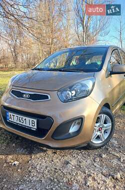 Хэтчбек Kia Picanto 2011 в 