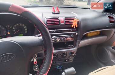 Хэтчбек Kia Picanto 2005 в 