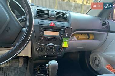 Хэтчбек Kia Picanto 2008 в 