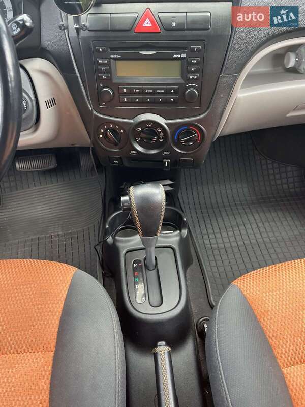 Хэтчбек Kia Picanto 2008 в Звягеле фото 18 Хэтчбек Kia Picanto 2008 в Звягеле