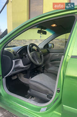 Хэтчбек Kia Picanto 2007 в 
