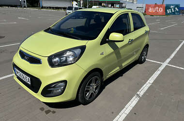 Хэтчбек Kia Picanto 2012 в 